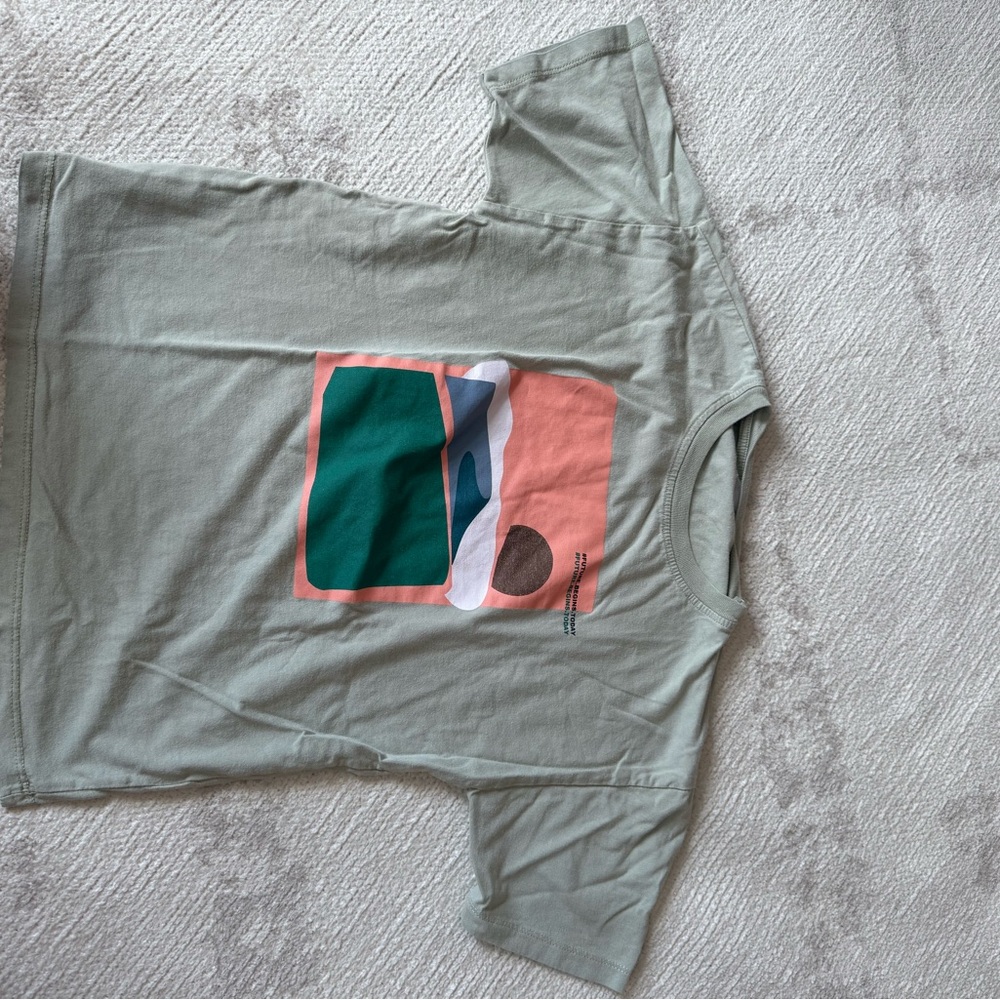 BOYS ZARA Tee with Abstract Design